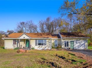 1551 NE Woods Chapel Rd, Lees Summit, MO 64064