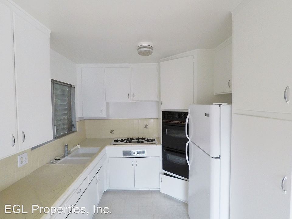 1st image of 7920 Selma Ave APT 08
