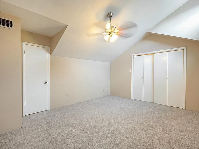 10811 Richmond Ave #19 — Photo 16