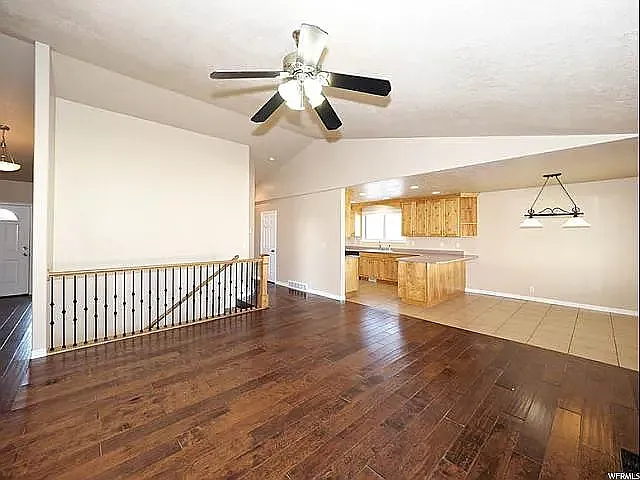 5 bed, 3363 sqft, $3,500 — Photo 4