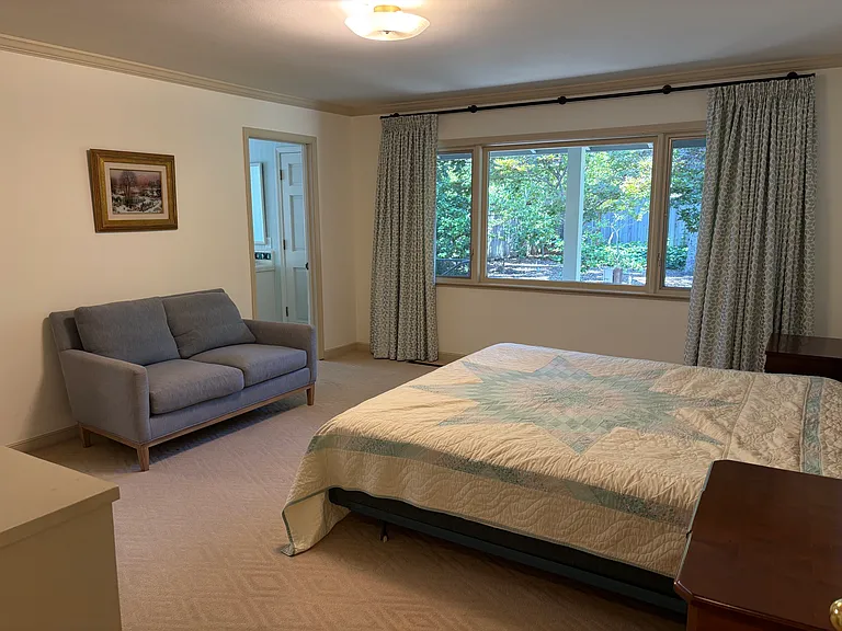 Primary suite