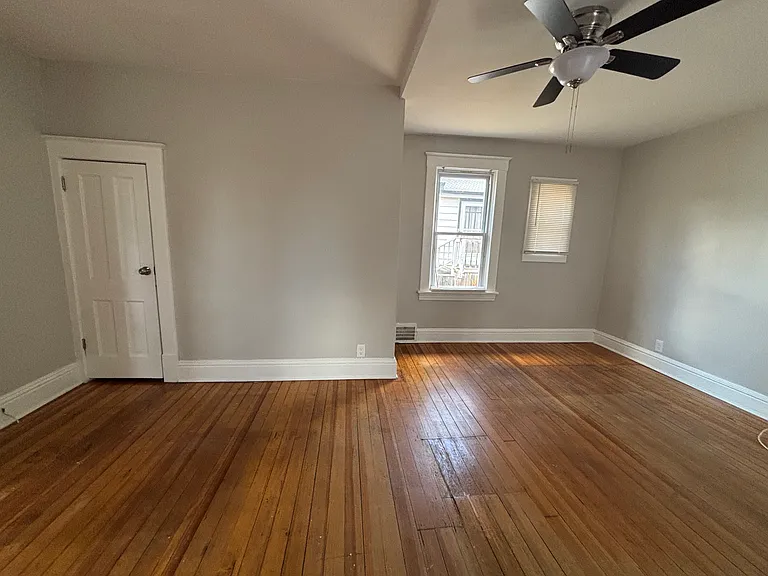 1033 North Ave — Photo 10