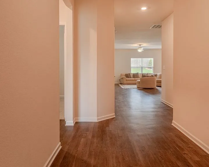 569 Greenlee Rd — Photo 3