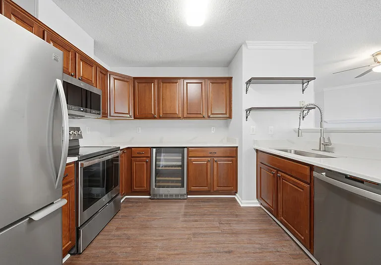 205 Westover Ave #1-203 — Photo 16