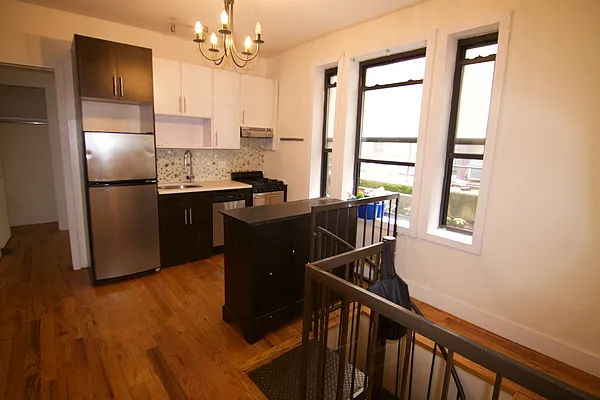 Rented by Nooklyn NYC LLC | media 10