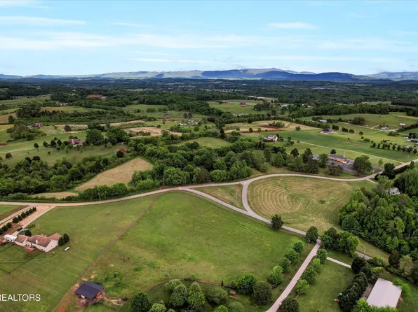 5400 Sinking Creek Rd, Greenback, TN 37742