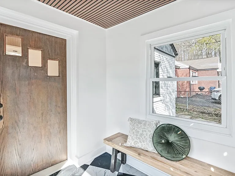 14 Columbus Ave — Photo 4