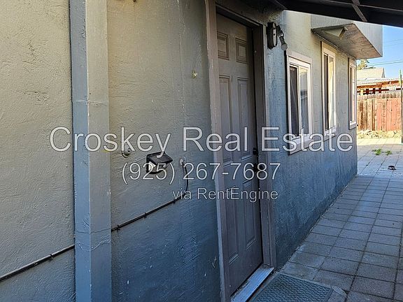 2nd image of 463 E 9th St #B