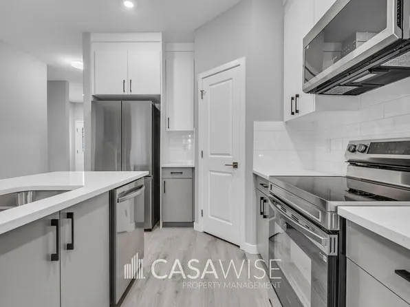 11329 126th St NW, Edmonton, AB T5M 0R5