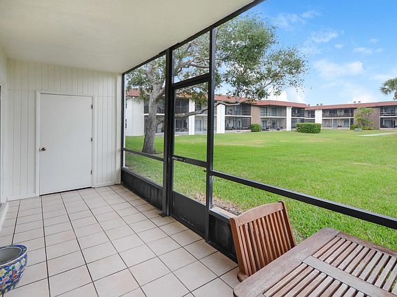 3rd image of 200 Saint Lucie Ln APT 405