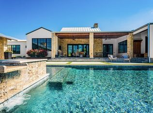 987 Admiral Heights Blvd, Fredericksburg, TX 78624