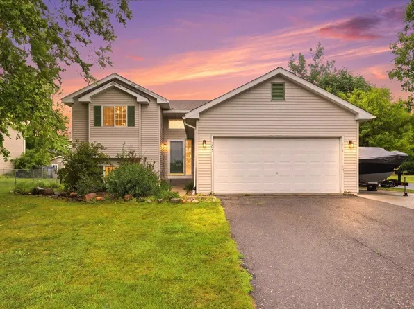 505 Deerwood Ct, Hammond, WI 54015