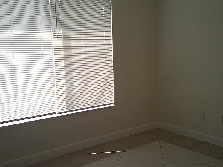 1350 SE La Haven Ct — Photo 13
