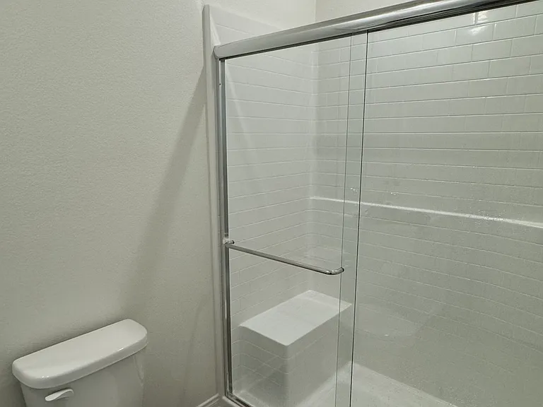 4646 Florence Dr — Photo 4
