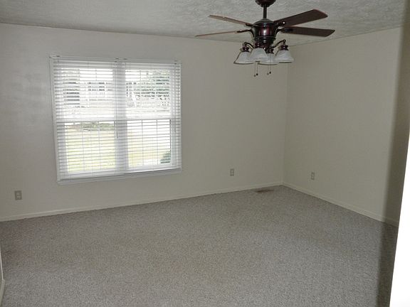 4th image of 5729 Crenshaw Dr