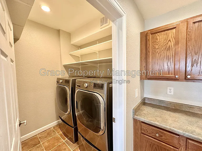 5735 N Genoa Way #306 — Photo 6
