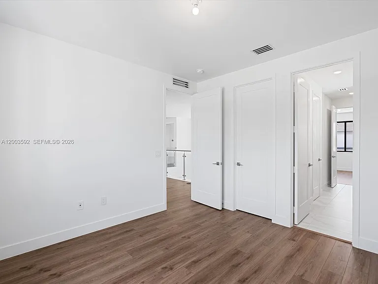 19602 NE 14th Ct — Photo 70