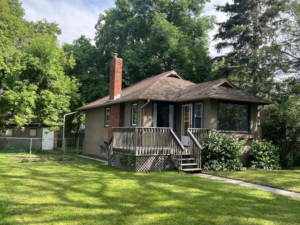 Beautiful house facing Fisher Park