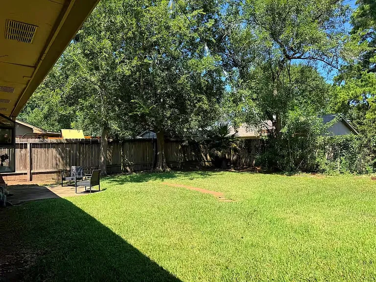 9430 Charter Ridge Dr — Photo 16