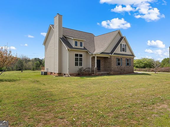 3rd image of 3070 High Falls Rd