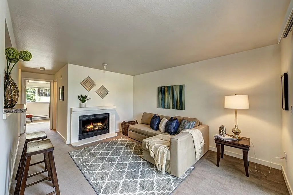 1 bed, 606 sqft, $1,995 — Photo 1