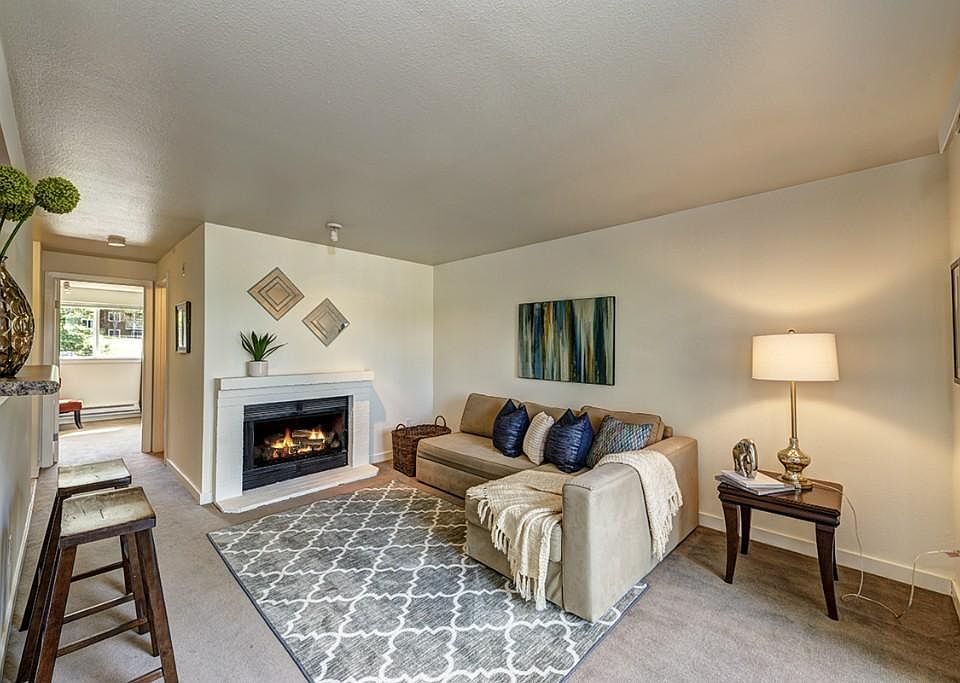 1st image of 14206 NE 181st Pl APT L303