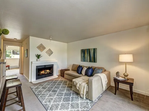 14206 NE 181st Pl APT L303, Woodinville, WA 98072