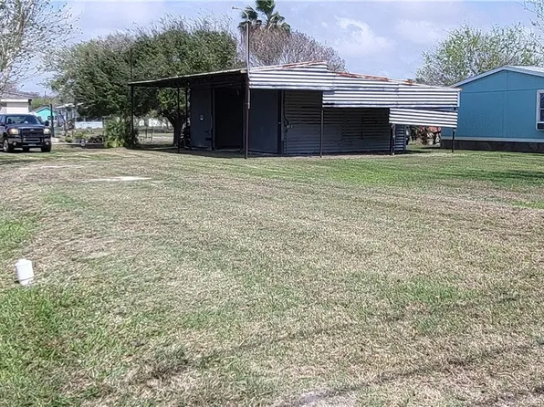 605 W Baltimore Ave, Seadrift, TX 77983