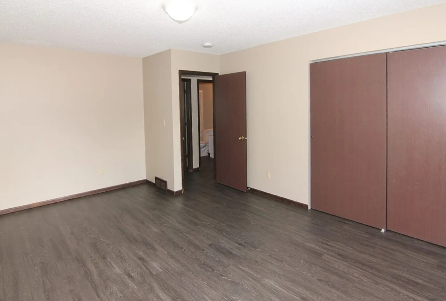 2 Bedroom Townhomes — Photo 4