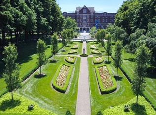 5401 Rio Vista Dr, Mahwah, NJ 07430