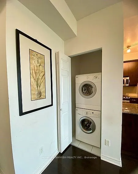 18 Holmes Ave #1501 — Photo 4