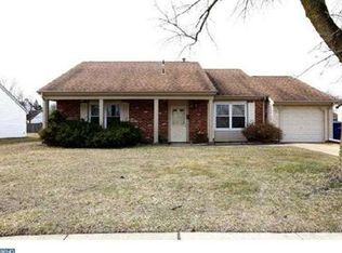 224 Meadow Dr, Mount Laurel, NJ 08054