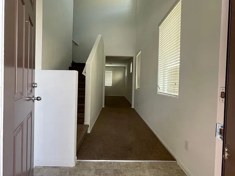 6124 Castle Gardens Ave — Photo 4
