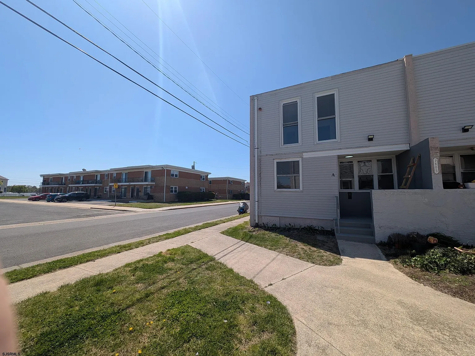 2 bed, 1.0 bath, $1,795 — Photo 2