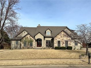 6611 S Willow Ridge Ln, Rogers, AR 72758