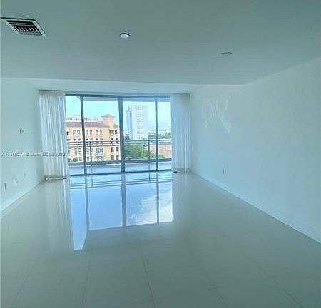 3rd image of 2950 NE 188th St APT 514