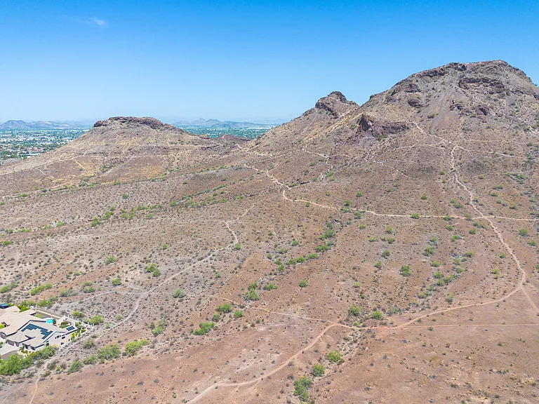 Lookout Mountain, the home can be seen in this picture
