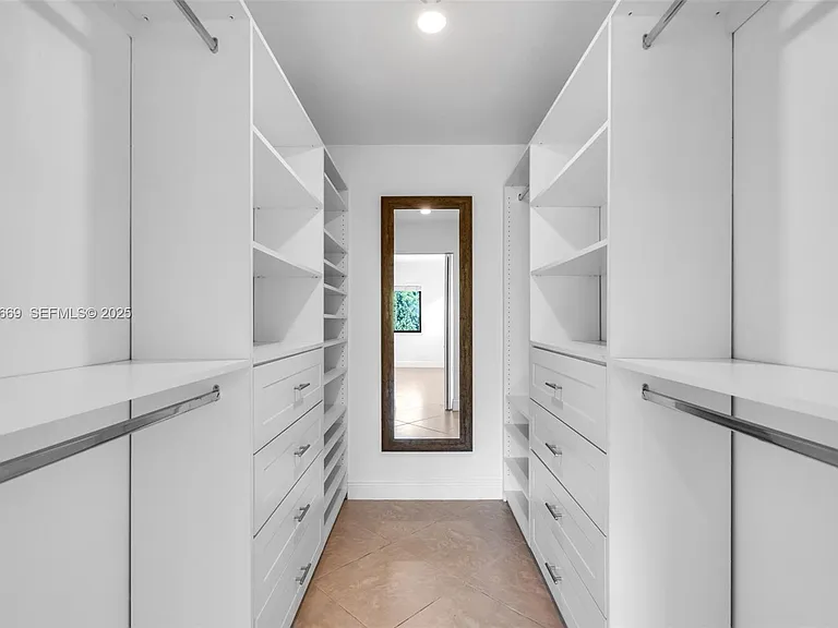 15057 SW 32nd St — Photo 7