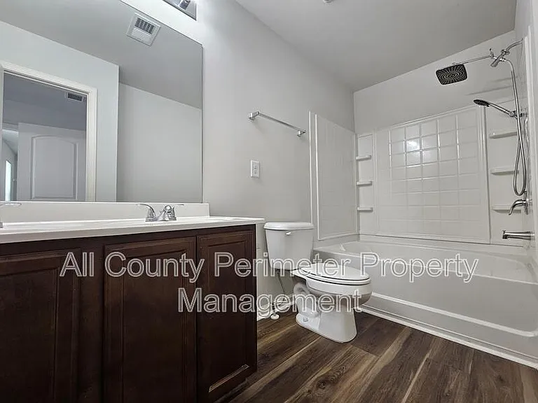 316 Freeman Cir — Photo 7