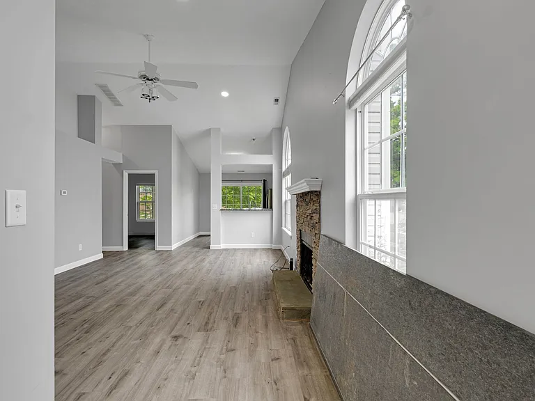 5709 Eden Village Dr — Photo 4