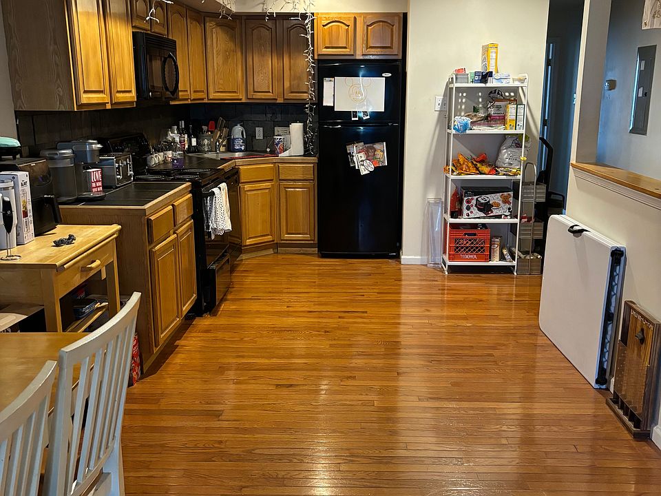 1st image of 1528 Willington St #2