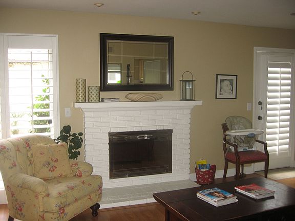 Family Room/Fireplace