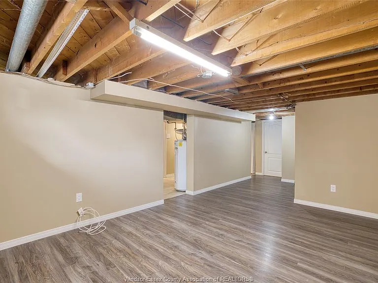 3858 Hillcrest Blvd — Photo 13