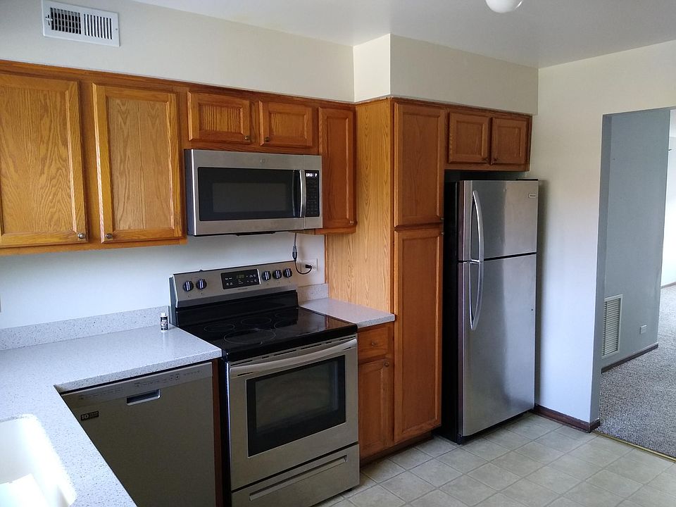 1st image of 4134 Cove Ln