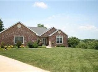 6424 Palmetto Point, Jefferson City, MO 65109