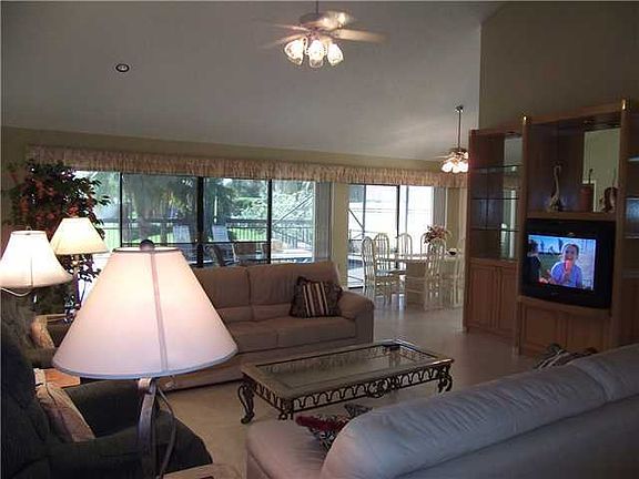 5th image of 240 River Park Dr