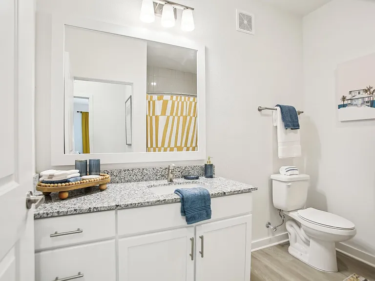 Avion Apartments — Photo 21