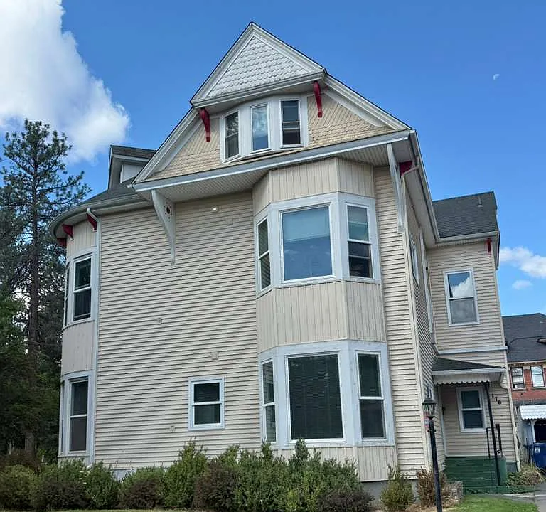 176 S Chestnut St #6