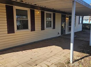 905 Lindsay Rd, Oxon Hill, MD 20745