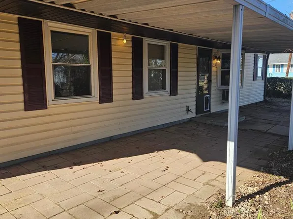 905 Lindsay Rd, Oxon Hill, MD 20745